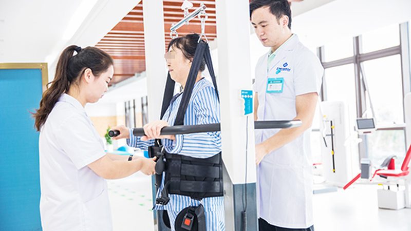 在杭州，以下几家高端医养结合品牌在市场上具有较高的知名度和良好的口碑：