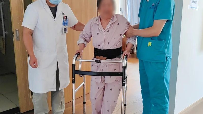 老人居家照护一个月多少钱